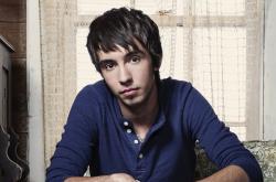 Mo Pitney